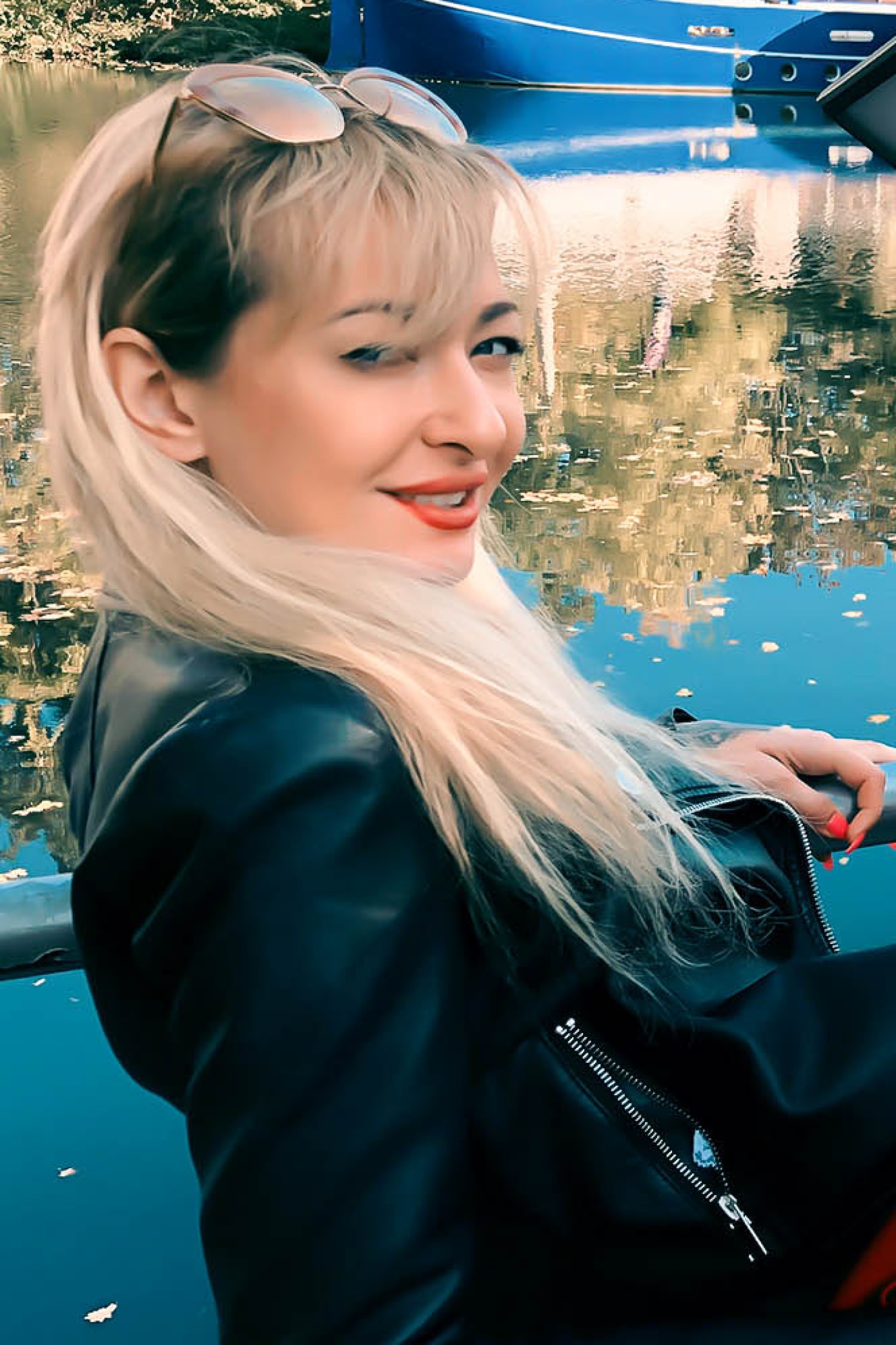 an image of Lola Shine